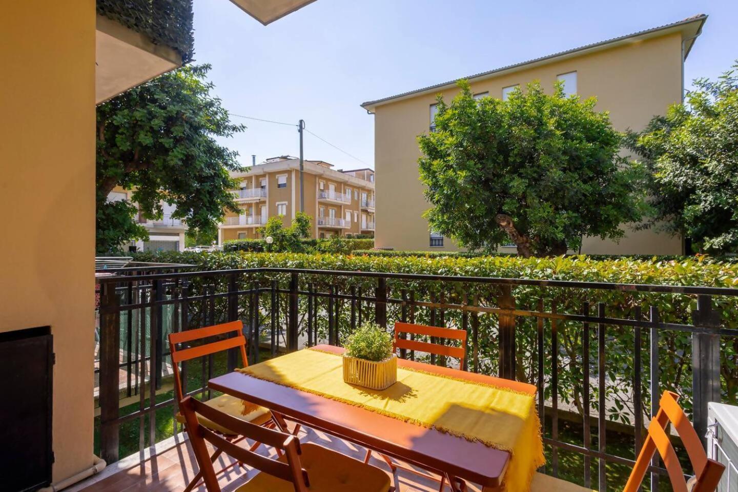 Stiloso Bilocale Terraceparking Diano Marina Esterno foto